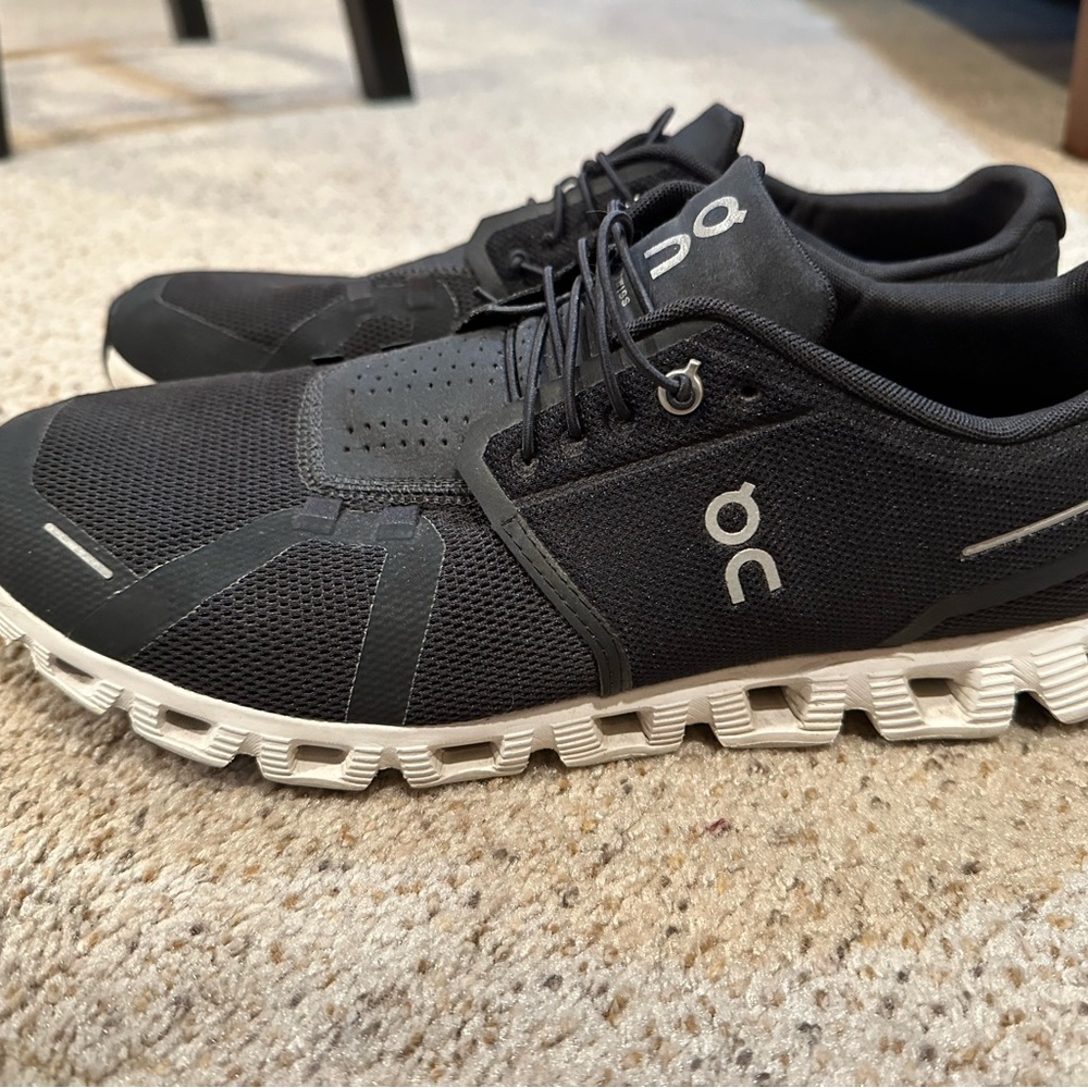 On Cloud 5 US Men’s size 12